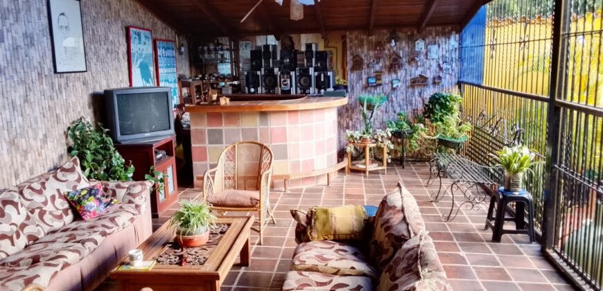 Vende Casa en Barrio Obrero San Cristóbal Tachira Venezuela Zona alta Av. Carabobo